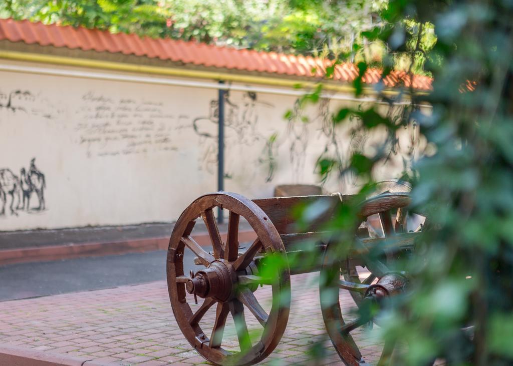 Shine Hotel Odessa Zewnętrze zdjęcie